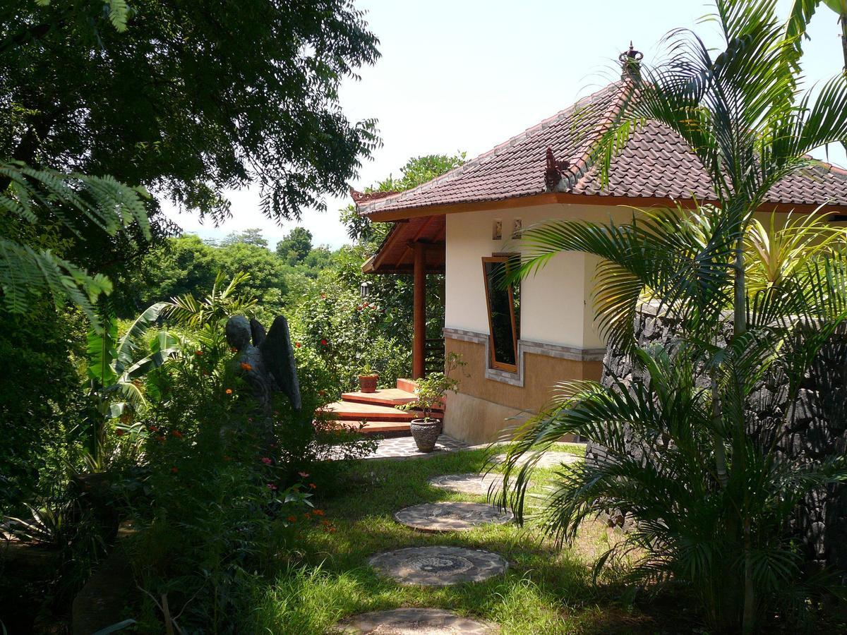 Sananda Bungalow Lovina Quarto foto