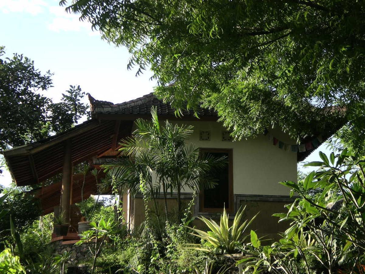 Sananda Bungalow Lovina Quarto foto