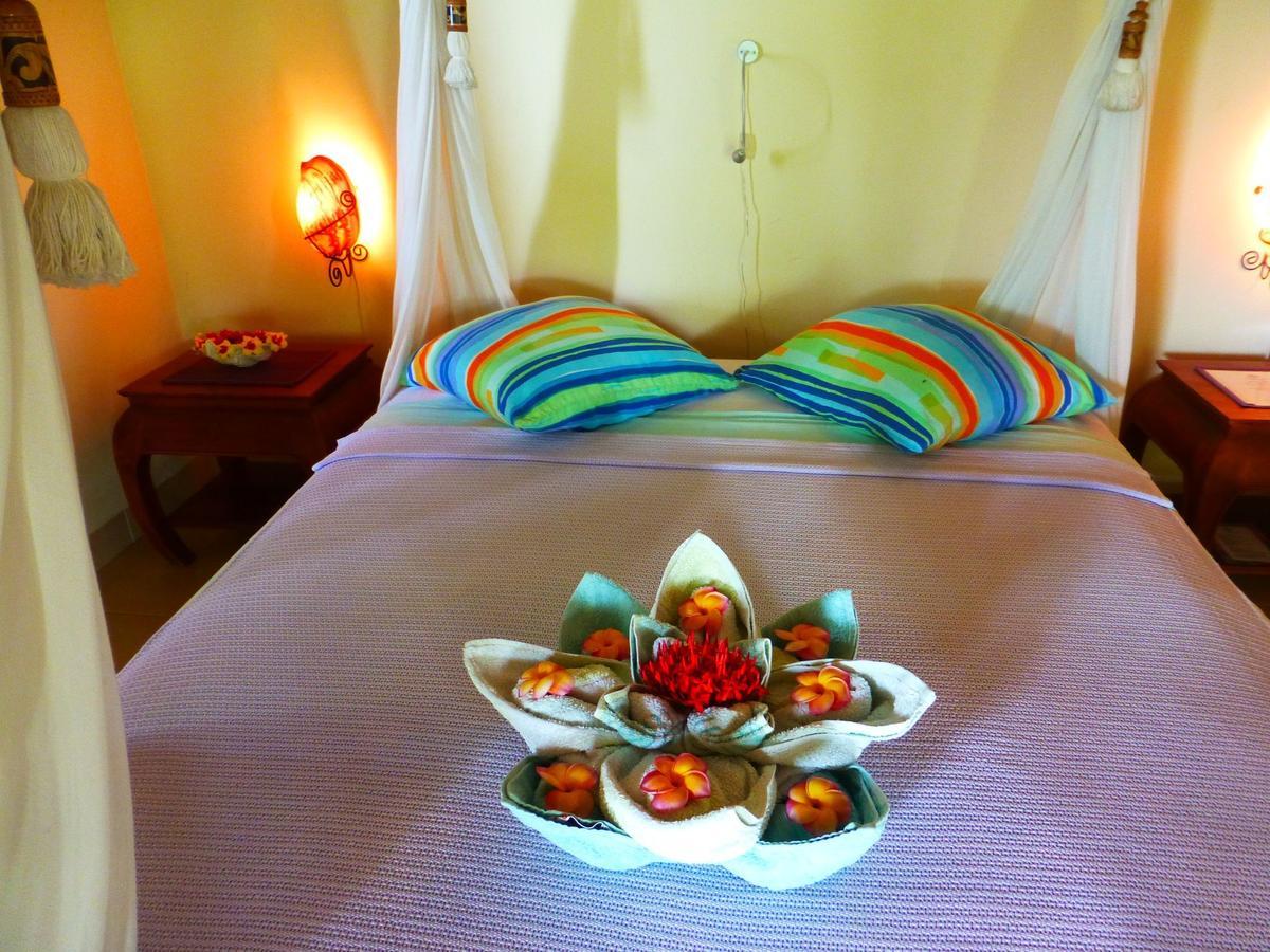 Sananda Bungalow Lovina Quarto foto